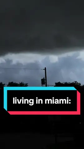 i finally got to use this audio lol #florida #miami #storms #southbeach #whitechicks 