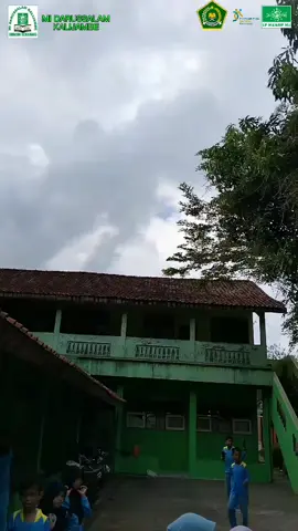 Part 2 masih dalam suasana Kemerdekaan, seru-seru bareng teman adalah mengukir kenangan yang menyenangkan🤗#kemerdekaanindonesia #HUTRI80 #indonesiamaju #fyppppppppppppppppppppppp #fypシ゚ 