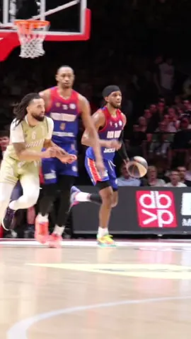Year 1 was smooth. Coming different year 2 😴 watch this 🍿 #viralvideo #greece #basketball #pro #overseas 