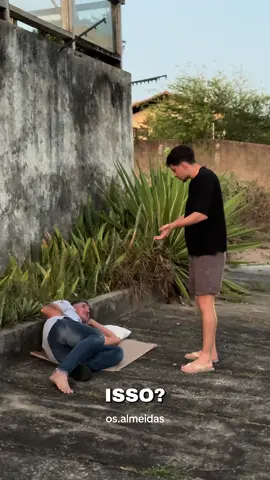 ser morador de rua é cringe #fy #fyp  #bolsonaro #lula #nikolasferreira 