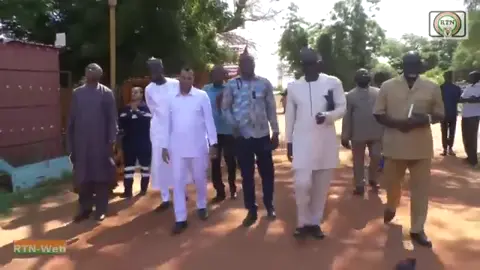 Le centre d'accueil du stade général Seyni Kountché de Niamey, a reçu ce jeudi 11 septembre 2025 dans la matinée, la visite du Ministre de la Jeunesse et des Sports. Sidi Mohamed Almahmoud, est allé s'enquérir des conditions de travail des agents et de fonctionnement dudit centre. Cette visite entre dans le cadre de sa tournée de proximité des services relevant de son département ministériel, initiée depuis sa prise de fonction. #RTN #Niger #Niger #CNSP #sahel227 