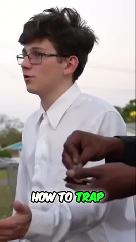 Zachcray gets advice on how to trap from yns #zachcray #hood #clip #viral #fyp #zach 