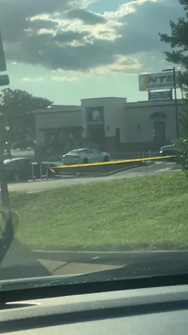 First Chipotle, now Taco Bell😂😂😂 Woodbridge breeds the worst drivers I swearrrrr 😭😭😭 #dmv #woodbridge #nova