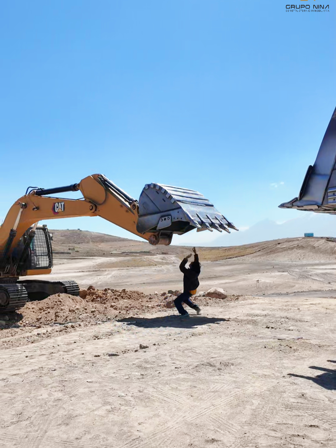 🏡 Desde solo S/ 1.500 DE INICIAL puedes adquirir tu lote de 200 m² 📍 A solo 8 minutos del Zoológico de Arequipa ✨ ¡No pierdas esta gran oportunidad de invertir en tu futuro! 📞 Contáctanos ahora: 949 767 105 📲 UBICANOS: AV. KENNEDY 201-PAUCARPATA #Lotes #Terrenos #VentaDeLotes #TerrenoPropio #LotesEconómicos #InversiónSegura #CompraTuTerreno #TerrenosEnVenta #LotesPerú #TerrenosUrbanos #TerrenosResidenciales #LotesDisponibles #ProyectoInmobiliario #InvierteHoy #TerrenoIdeal #CasaDeCampo #TerrenoRural #VidaTranquila #EscápateDelRuido #CampoYNaturaleza #TerrenoDeCampo #RefugioNatural #CampoSoñado #CasaEnElCampo #TerrenosCampestres #Arequipa #ViveEnArequipa #ArequipaEmprende #TerrenosArequipa #LotesEnArequipa #InmobiliariaArequipa #SurDelPerú #ArequipaCrece #CompraEnArequipa #ArequipaHermosa #paraty #FYP #Tendencias #Explora #viralvideos #ninainmobiliaria #villareal #agua #aguapotable #fiestaspatriasperu #fiestaspatrias #fiestaspatriasperú #peruano #promoción2025 #descuento