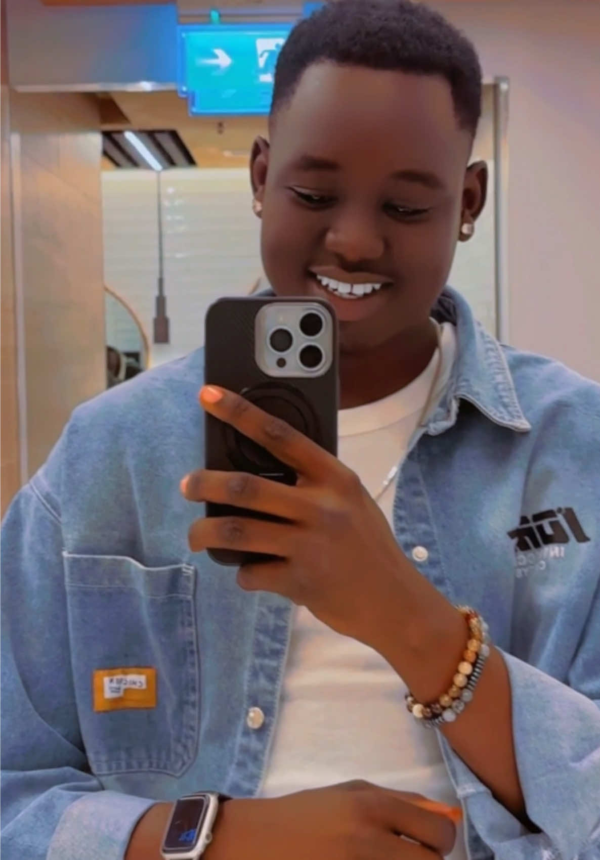 A reflection of our humanity – The way we love reveals our capacity to connect, to care, and to create meaning.  #southsudanesetiktokers🇸🇸🇸🇸🇸🇸  #southsudantiktokers🇸🇸  #moreupdates  #virolvideooftheday  @Mathuch Baak Deng  @Osama Daniel 