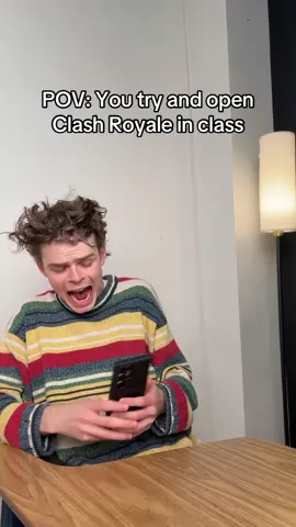 WHY IS IT SO LOUD 😭 #clashroyale #skit #relatable 