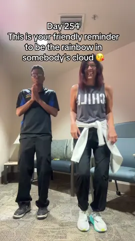 Day 254 Back in the breakroom at the hospital with my “rainbow” @luhaye3 thanks for the mental break!! #dance #trendingsong #foryoupage #fyp #friends 