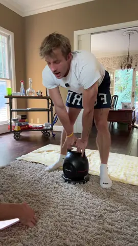 Adjustable kettlebell 