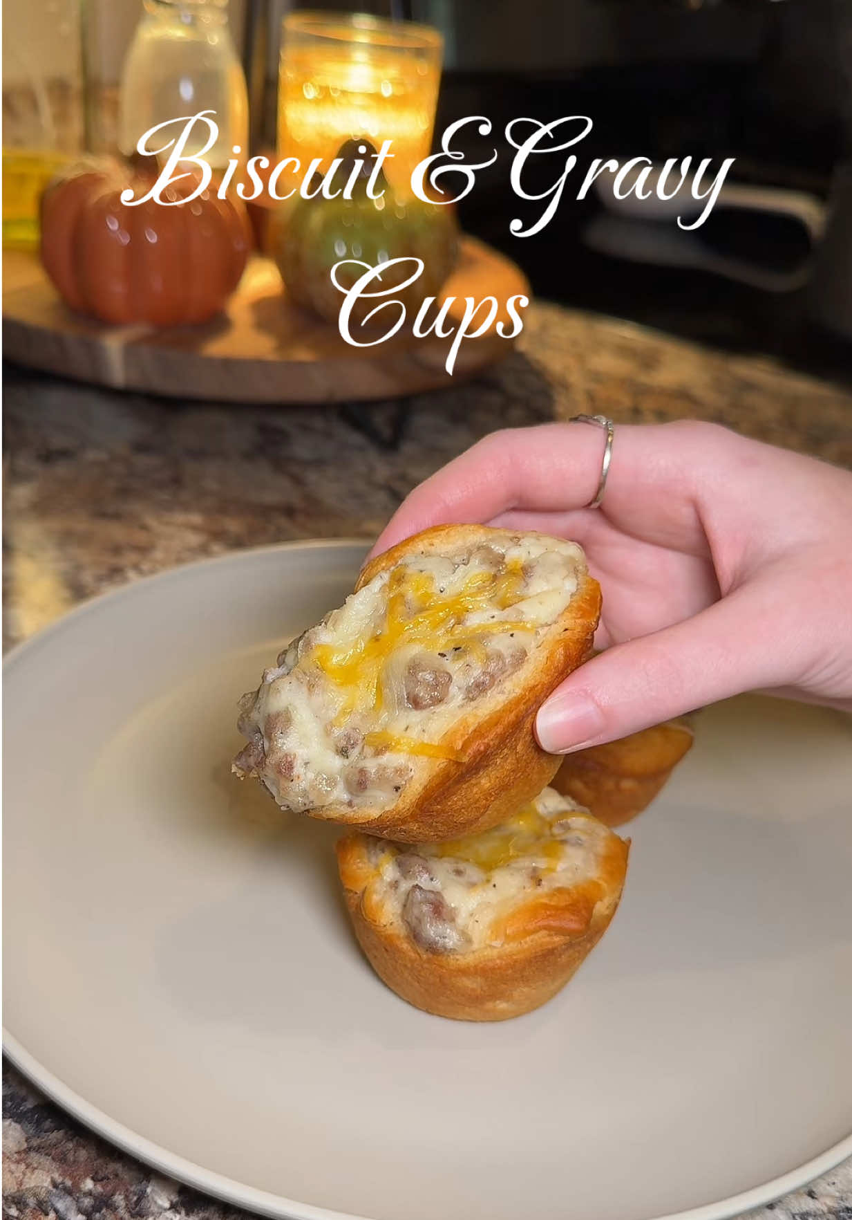 Biscuit & gravy cups are the ultimate comfort food in bite-size form! 🥓🍳 Perfect for breakfast, brunch, or meal prep—easy, creamy, and so delicious.  INGREDIENTS  •1 pound ground breakfast sausage • 1/3 cup all-purpose flour • 3 cups milk • 1/8 teaspoon garlic powder • salt and pepper • 1/2 cup shredded cheddar cheese optional • Grands biscuits, flaky Bake at 350 for 15 minutes #homecooking #EasyRecipes #cookingtips #foodtutorials #yummy 
