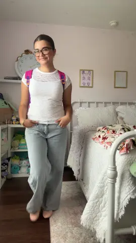 I love little ballet looking flats #jesuslovesyou #OOTD #outfitinspo #schooloutfit 