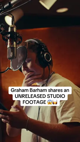 Graham Barham shares unreleased studio footage… 😱 #grahambarham #unreleased #country #fyp #studio 