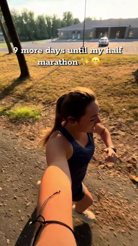 Counting down the days 🤩✨🏃🏼‍♀️👏😄😬#halfmarathon #runtok #Running #fyp 