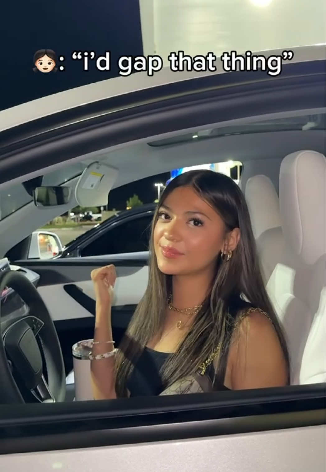 conment who you think is winning… 😂 @Juju  #funny #cars #bmw #tesla 