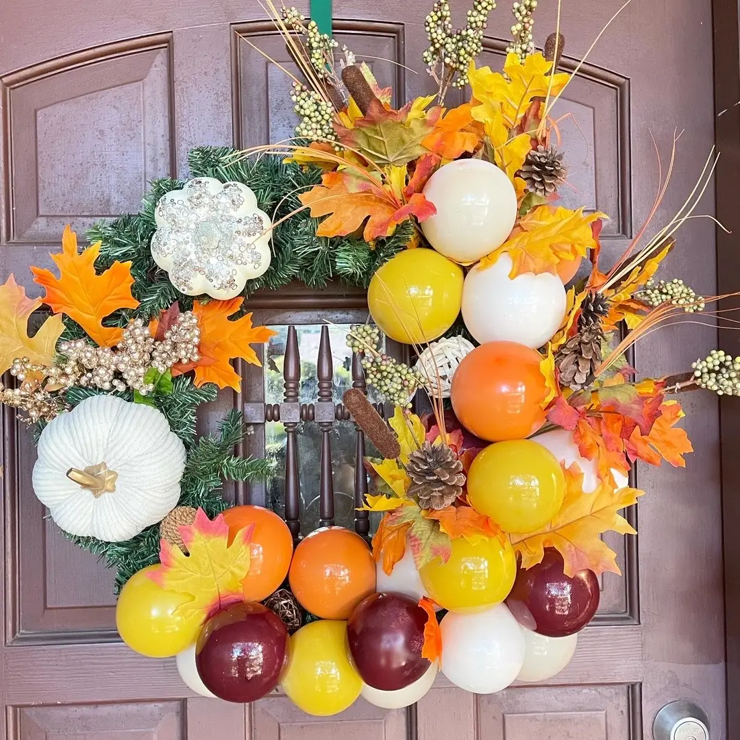 Está sencilla decoración de otoño la hicimos con globos es fácil y rápido de realizar si quieres que te enséñame déjamelo en los comentarios! #Otoño #dallasballoons #balloondecor #balloongarland #balloon 
