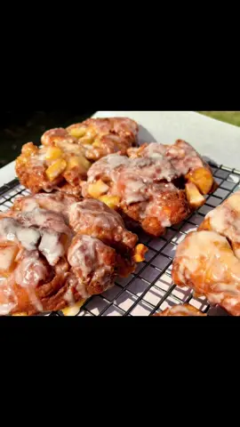 Did you know you could make Apple Fritters from Canned Cinnamon Rolls???!!!??? Yep!!! @Pillsbury #applefritter #fallrecipes #donut #semihomemade #apple 