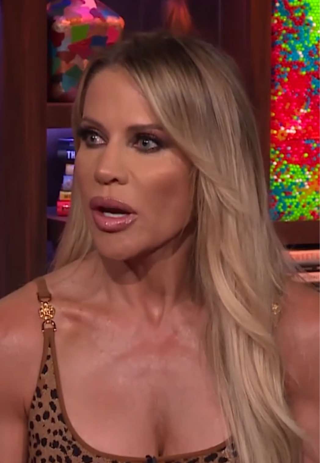 Jennifer Pedranti reacts to seeing Gretchen Rossi tell a different story on the show #WWHL #RHOC