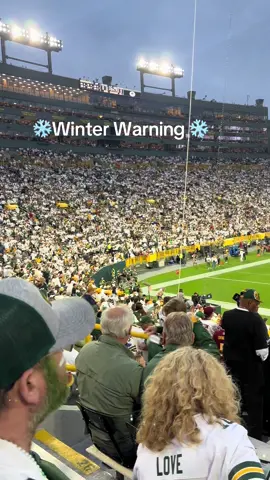 Winter Warning. Lambeau’s looking white!#gopackgo #packers #lambeau #commanders 