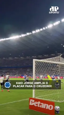 MAIS UM DELE! 🔵⚪️ Com assistência de William, Kaio Jorge marcou o segundo do Cabuloso diante do Atlético-Mg.  📹 Cruzeiro #Cruzeiro #KaioJorge #Cabuloso 