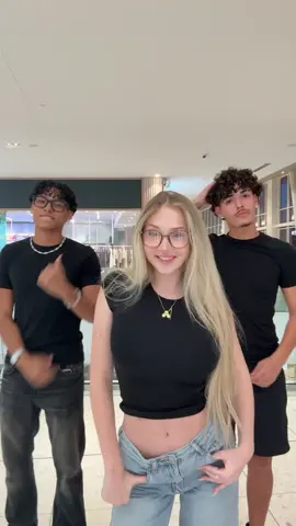 Who likes this trio? @CHICO 🥥 @Zj 🇧🇷 #fyp #perte #paravc #parati 