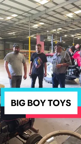 @Bruce Wilson shows us some toys! 🔥🚜  #tractor #trucking #repairshop #semitruck #cdl 