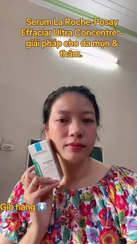 “Bye bye mụn & thâm với La Roche-Posay Effaclar Serum Ultra Concentré 💧 Serum chứa bộ 3 acid (Salicylic Acid, Glycolic Acid, LHA) kết hợp Niacinamide giúp giảm mụn, mờ thâm và se khít lỗ chân lông ✨ Da sáng mịn, khỏe khoắn rõ rệt chỉ sau vài tuần sử dụng. Phù hợp cho da dầu mụn, nhạy cảm ❤️ 👉 Must-have cho routine skincare trị mụn của bạn!” ⸻ #LaRochePosay #EffaclarSerum #SerumTrịMụn #GiảmThâmMụn #DaDầuMụn  