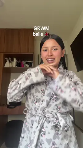 regresando 5 años atrás 🥹 #baile #grwm 