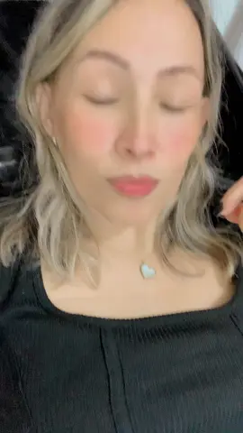 Y si no hay trabajo te duermes en el sillón d lavar cabello 🤭😂😍#estilistasoiii🥰✂️ #amooser✨🥰