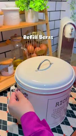 Refill beras ✨ Bekas beras beli sini: @Fitrianihassan🌼  #refill #kitchen #dailyvlog #fyp #beranda 