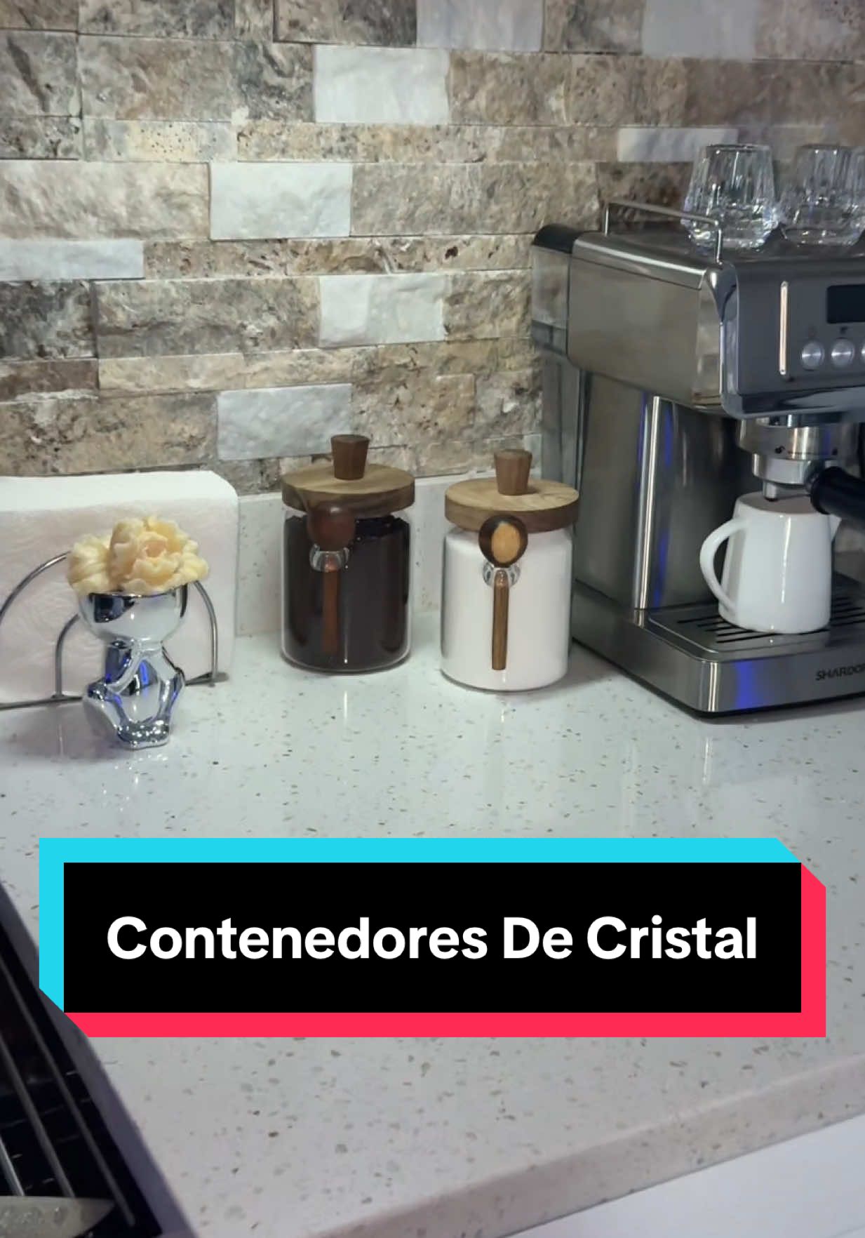 Contenedores de cristal con tapa y cuchara de bamboo. Perfecto para tu cocina, para tu azúcar & café. #glassjars #glasscontainer #kitchenorganization #azucareros #tiktokshopcreatorpicks 