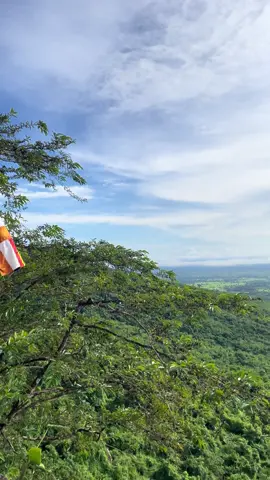 ភ្នំគូលេនទេសភាពពេលព្រឹក🍃⛰️💚#នាទីធ្លាក់like💔🙃 