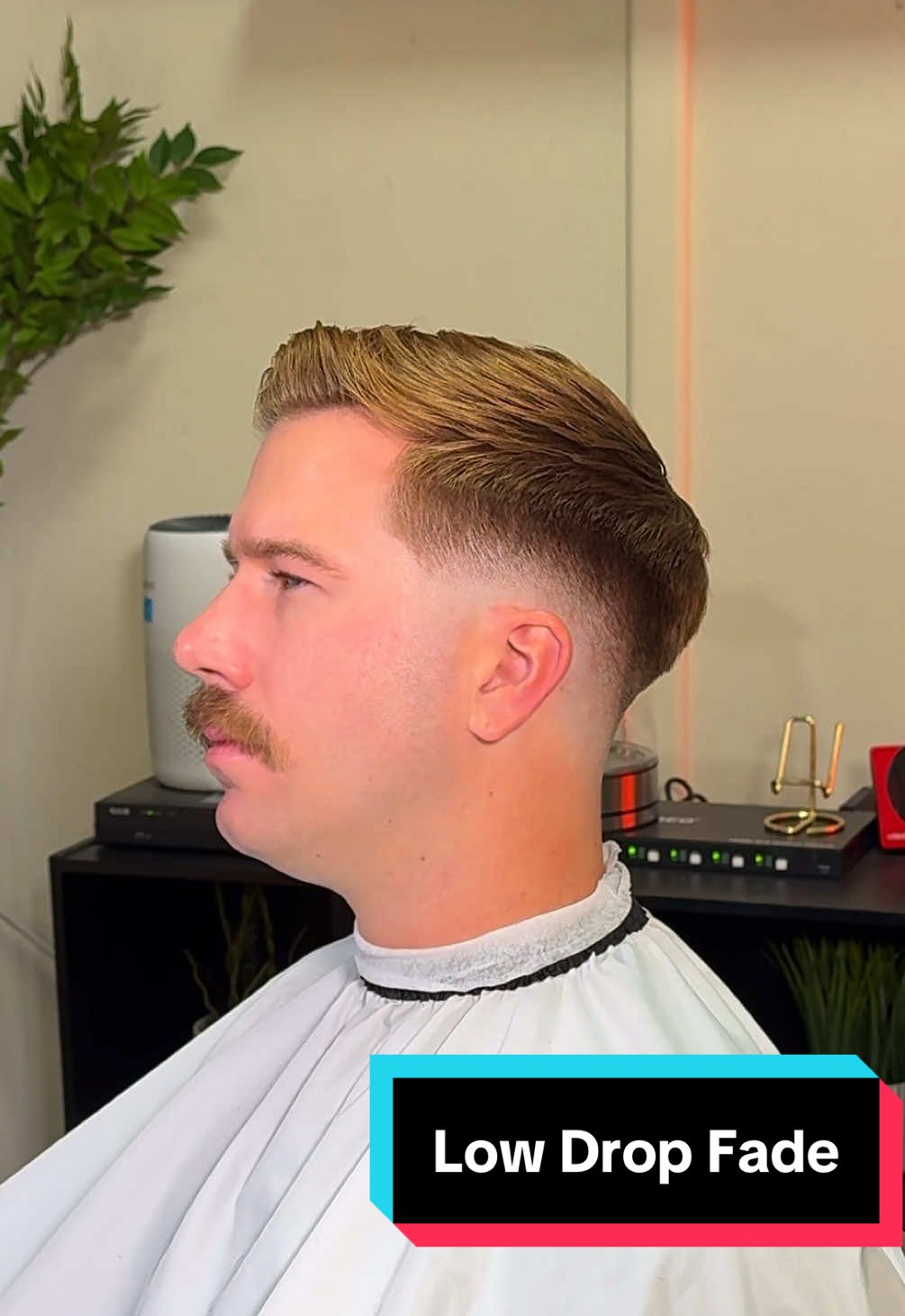 how to do a low drop fade for beginners. this haircut is called a Combover with no part.  📍300 S Highland Springs Suite 10E Banning, CA 92220📍 Always accepting new clients in INLAND EMPIRE 📍 #beaumontca #banningca #inlandempire #iebarber #inlandempirebarber 