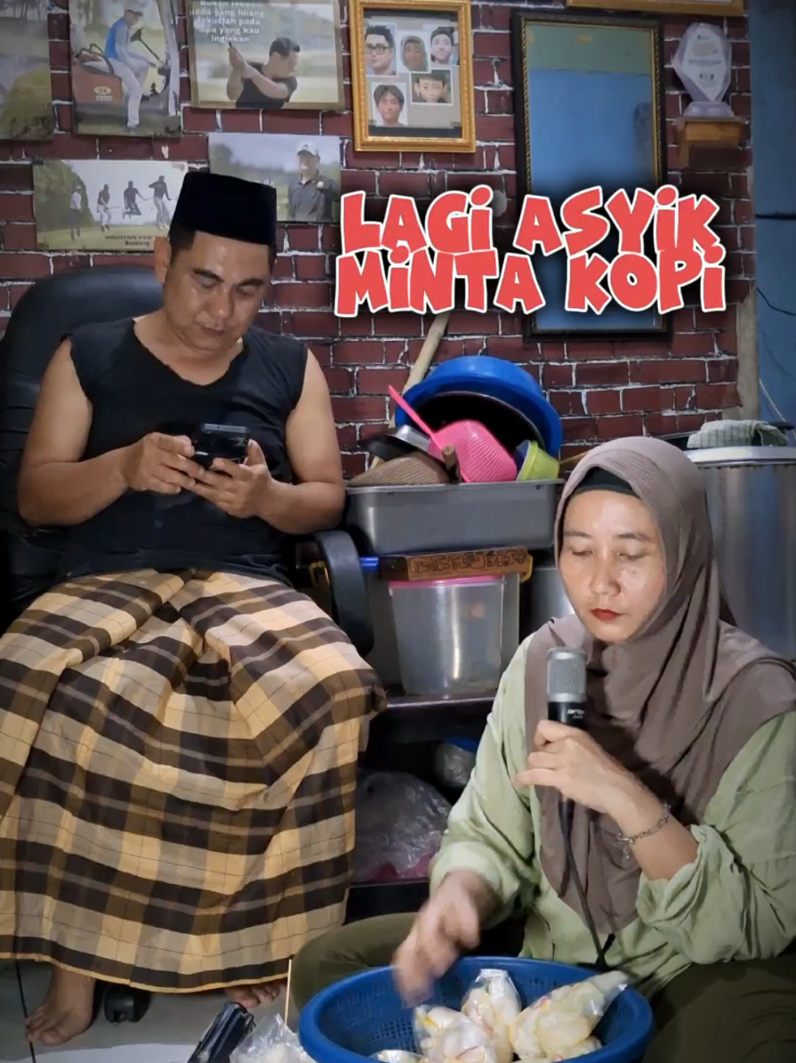 lagi asyik minta kopi #lucu #ngakak #komedipasutri 