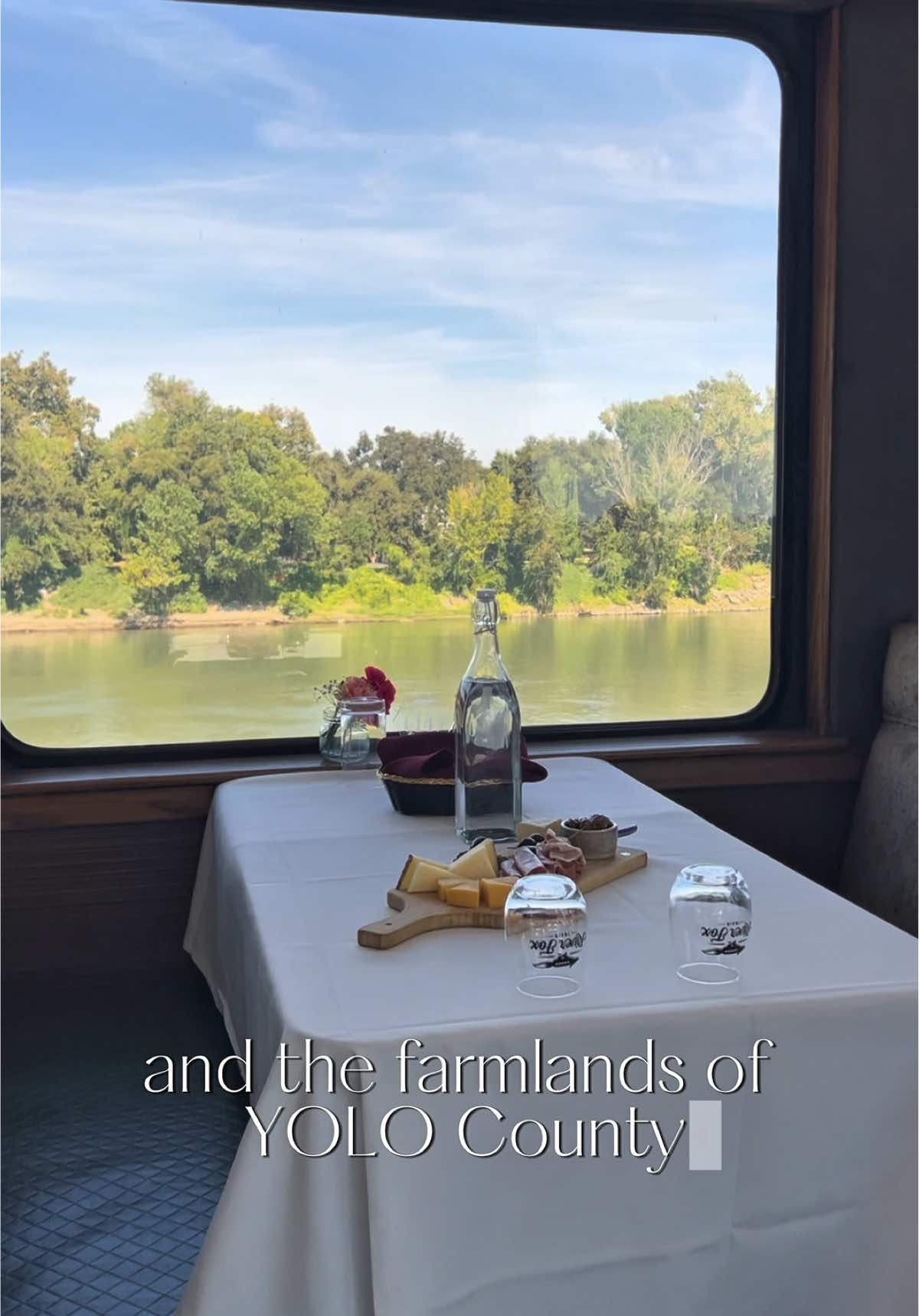 Add this unique wine tasting experience to your Northern California bucketlist! The Old Vine Express located in Sacramento is a fun way to try local wines while riding in a vintage train car throughout YOLO county. 📍River Fox Train (Old Vine Express) | Sacramento, CA @River Fox Train  #sacramento #riverfoxtrain #travelcalifornia #yolocounty #sacramentothingstodo 