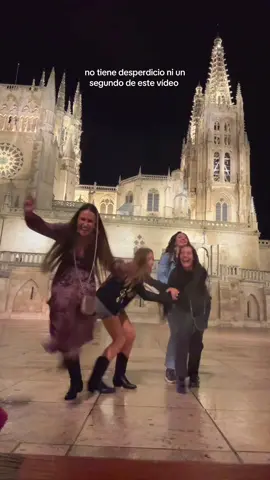 qué es esto #torpes #paratiii #catedral #juevesuniversitario 