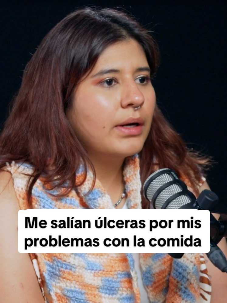 Camila cuenta cómo sus hábitos alimenticios empezaron a impactar su cuerpo y su mente. Siempre tenía frío y perdió claridad mental. #saludmental #saludmentaltiktok #mentalheath #mujeresqueinspiran #vospodeselpodcast #vospodes #viral_videos #fyp #paratii