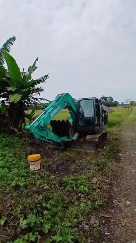 semangat pagi ajah #pyfツ #proyek #irigasi #opratorexcavator #opratormuda_punyacerita 