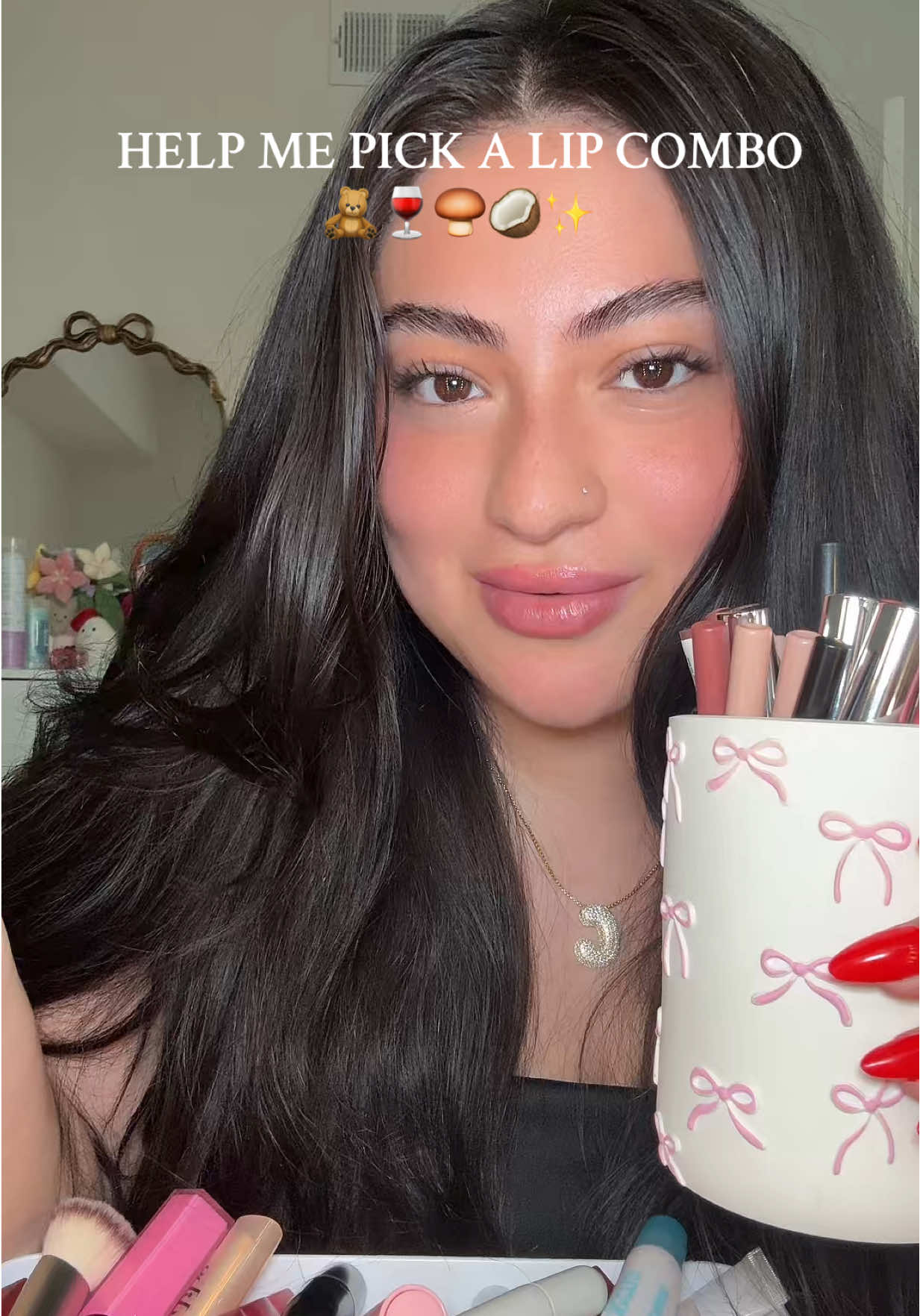 Wasn’t expecting to literally love this 😍 @SACHEU Beauty US @Huda Beauty @r.e.m. beauty  #lipcombo #makeup #sacheubeauty #hudabeauty #rembeauty 