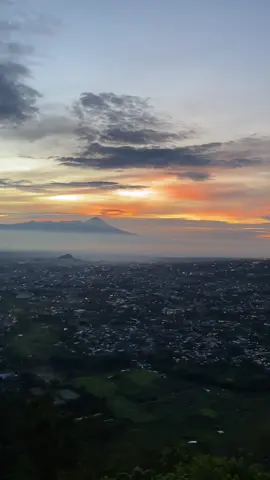 🫀#sunrise #paralayangbatumalang #vibespagi 