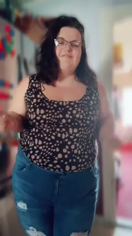 just a little fancy dance to break up your news feed today. Mwah beautiful! #queenasaurus👑🦖 #mainelybrittany👑 #fatandbeautiful #fatandhot 