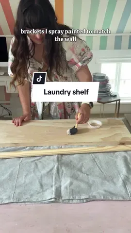 When your husband does the laundry but there’s nowhere to hang clothes… we fix it! A stair tread, a few brackets, some spray paint, and a dowel = the cutest, most practical laundry room upgrade ever. Good design should make life easier and prettier—don’t you think?