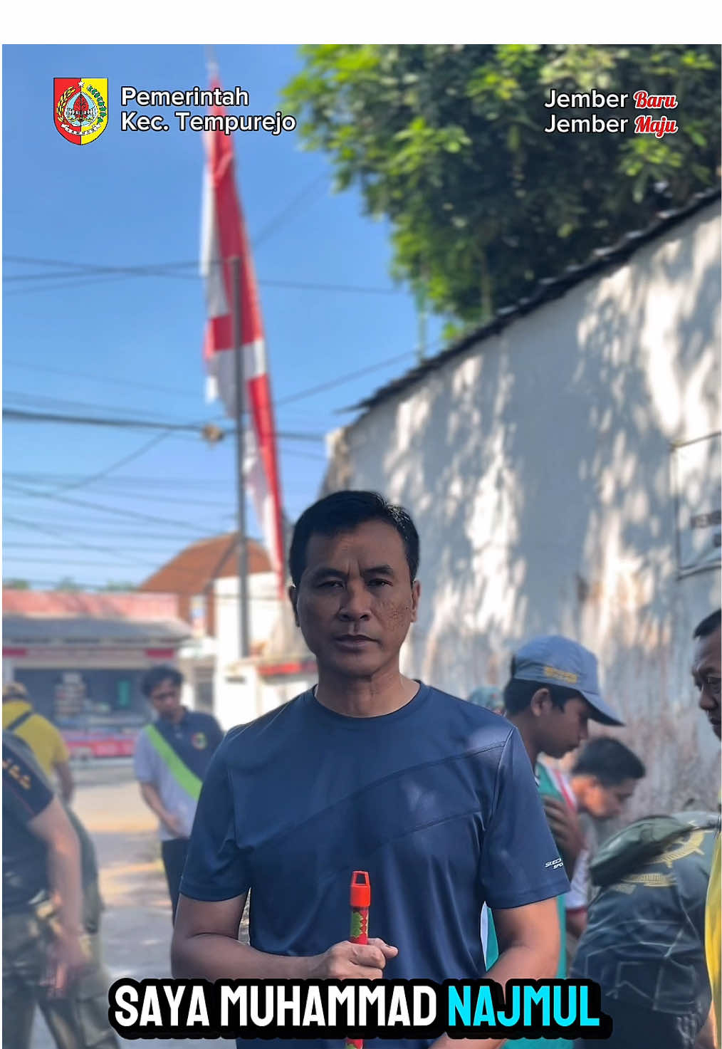Semangat baru, langkah baru! Camat baru Kecamatan Tempurejo Bapak Muhammad Najmul Huda , S.STP . M.Si memimpin langsung kerja bakti bersama seluruh pegawai kecamatan untuk wujudkan lingkungan bersih dan asri 🌱🤝 Kalau kalian ada keluhan yuk hubungi @Wadul Guse  @Gus Fawait @Pemerintah Kabupaten Jember @Dinas Komunikasi & Informatika #kecamatantempurejo #Kabupatenjember #jembermaju  #jemberbaru #gusfawait   