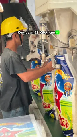 Beras Arek star kemasan 25kg dari Cv bintang mulia makmur, sudah terpecaya banyak konsumen dan jadi favorit di TikTok shop!  Order sekarang sebelum kehabisan! #BerasBintangMulia #BerasBerkualitas #DariPetaniUntukNegeri #cvbintangmuliamakmur #berasjember #berasjawatimur #berassurabaya #beraspulen #berasmurah #beraswangi #berasenak #fyp #berassuper 