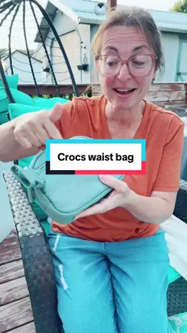 Crocs belly waist bag. #waistbag #bellybag #crocs #ChristmasGift #Gift@Crocs 