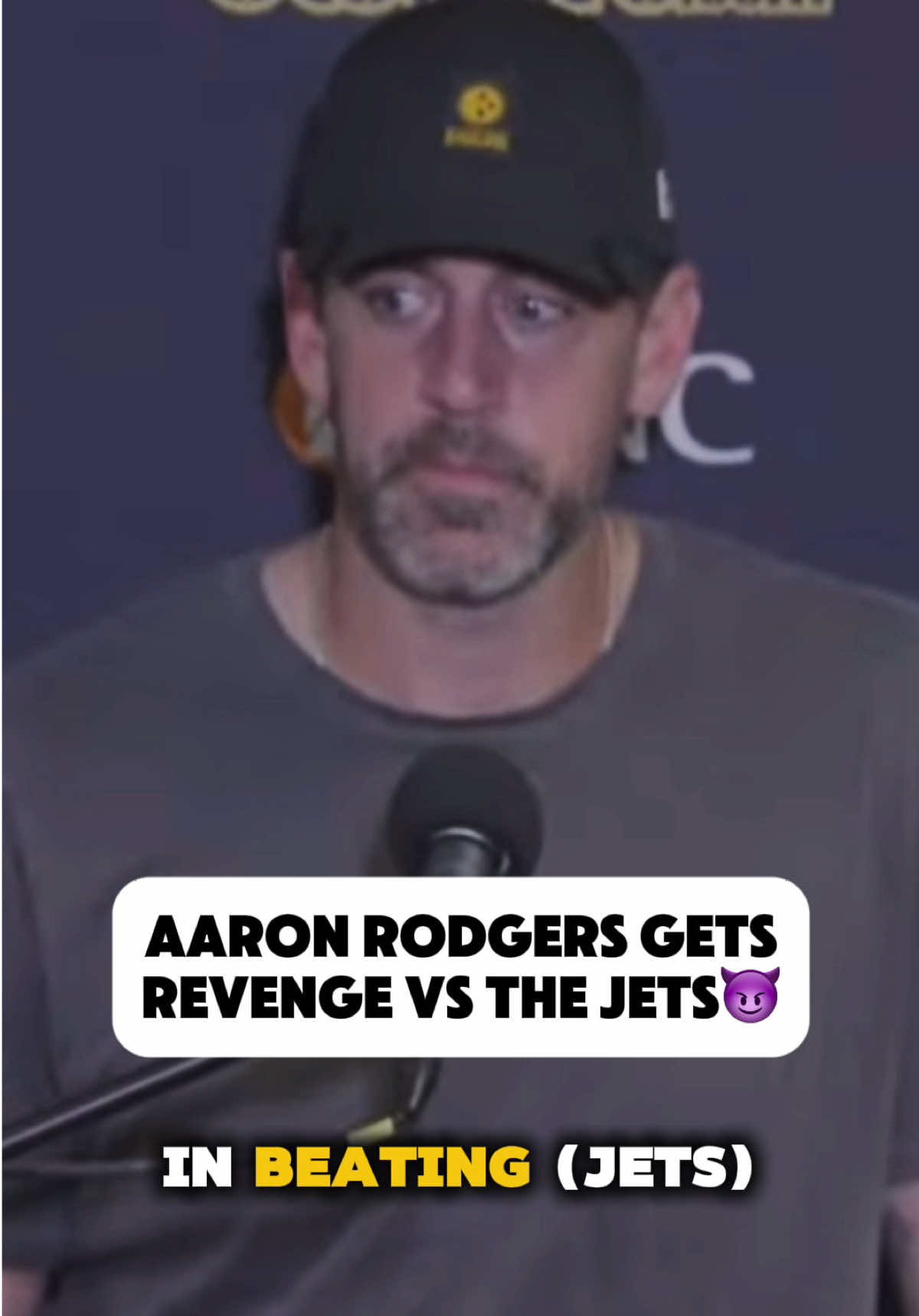 A “washed” Aaron Rodgers gets 4 TDs in debut😂 #steelers #aaronrodgers #nfl #jets 