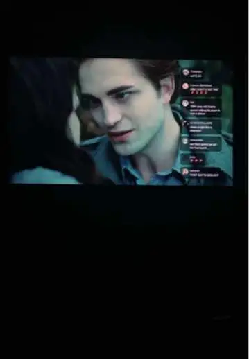 Absolutely crying at the chat on the twilight livestream #fyp #foryoupagе #twilight #twilighttiktok #hoahoahoa #hoahoaseason #autumn #fall #cullen 