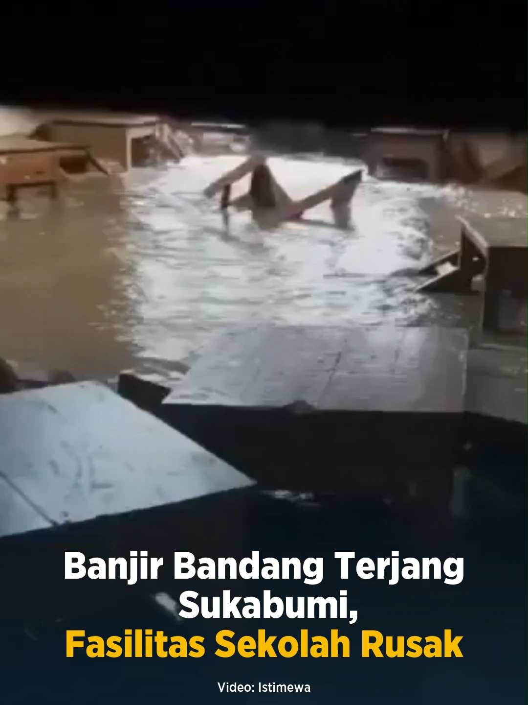 Hujan deras yang mengguyur wilayah Kabupaten Sukabumi pada Kamis (11/9/2025) siang menyebabkan banjir besar di Kampung Tipar RT 46/10, Desa Cibolangkaler, Kecamatan Cisaat. Rekaman warga yang beredar di media sosial memperlihatkan air bah menerobos masuk ke lingkungan Perguruan Al Masthuriyah, merusak sejumlah fasilitas sekolah. Menurut laporan Pusat Pengendalian Operasi (Pusdalops) BPBD Kabupaten Sukabumi, banjir terjadi sekitar pukul 14.00 WIB setelah hujan deras mengguyur sejak pukul 11.30 WIB. Akibatnya, sedikitnya lima rumah warga terendam dengan ketinggian air mencapai 50 sentimeter. . #banjirbandang #sukabumi #beritaterkini