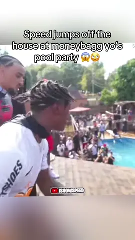 Speed jumps off the house at moneybagg yo’s pool party 😱😳 #fyp #viral #moneybaggyo #ishowspeed 