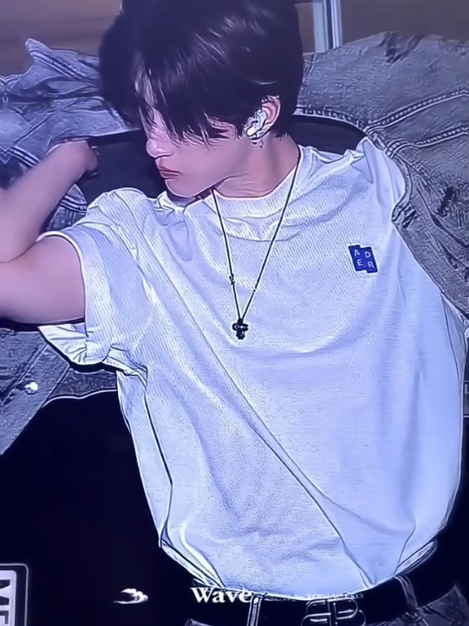 Selalu Suka sama outfitnya💙 cr x LovEOclock_0615, waveofLEO #XODIAC #소디엑 #LEO #fyp 
