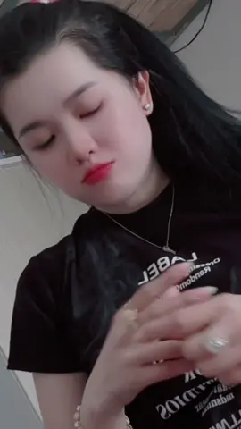 Em biết phận đời em …😔😔