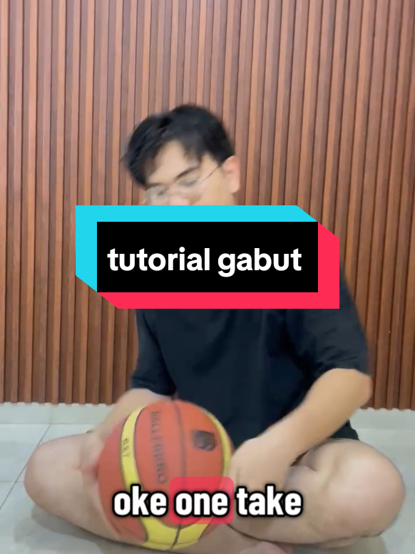 Tutorial Gabut guys. tutorial mendekati Wanita dgn bola basket guys #basketball  #basketball🏀  #basketballtiktok 